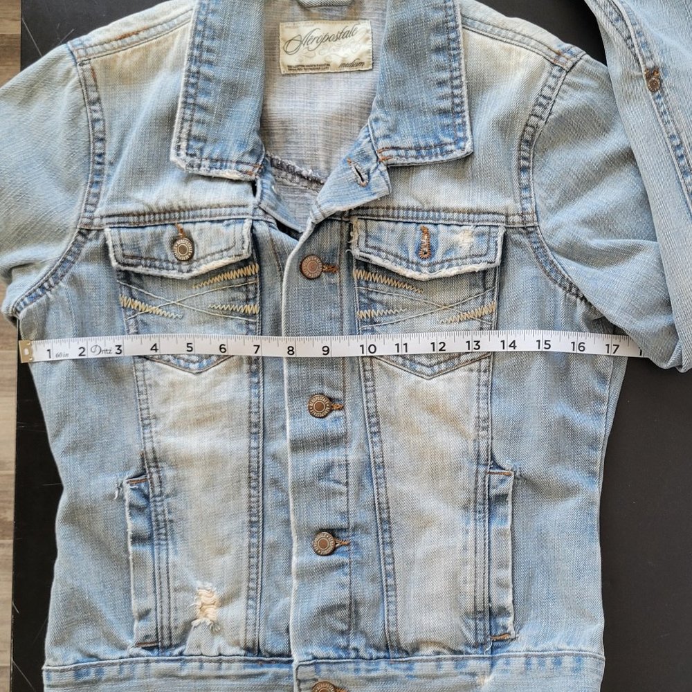 Women’s Aeropostale Jean Jacket, M, Spring, Classic Denim EUC - Picture 5 of 6